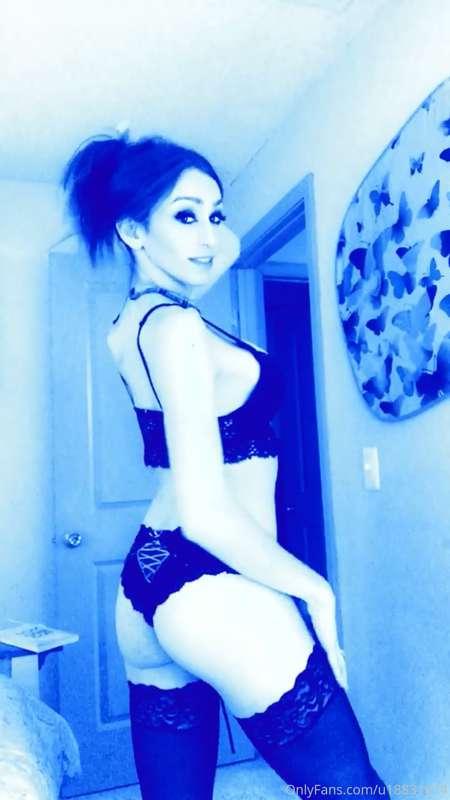 I need me some new lingerie LOL