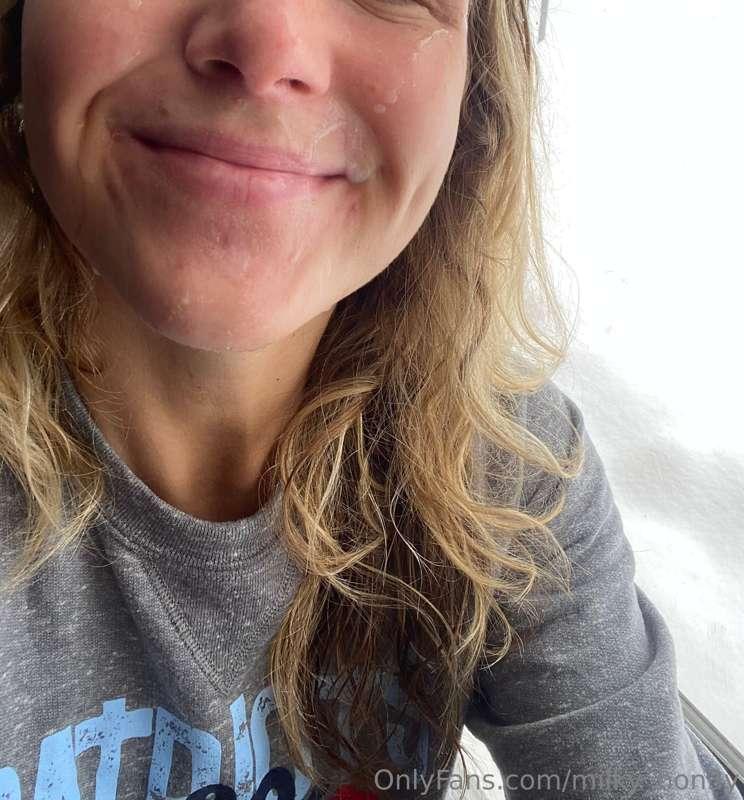 Fresh out the shower then immediately shot with cum. . I’ll ..