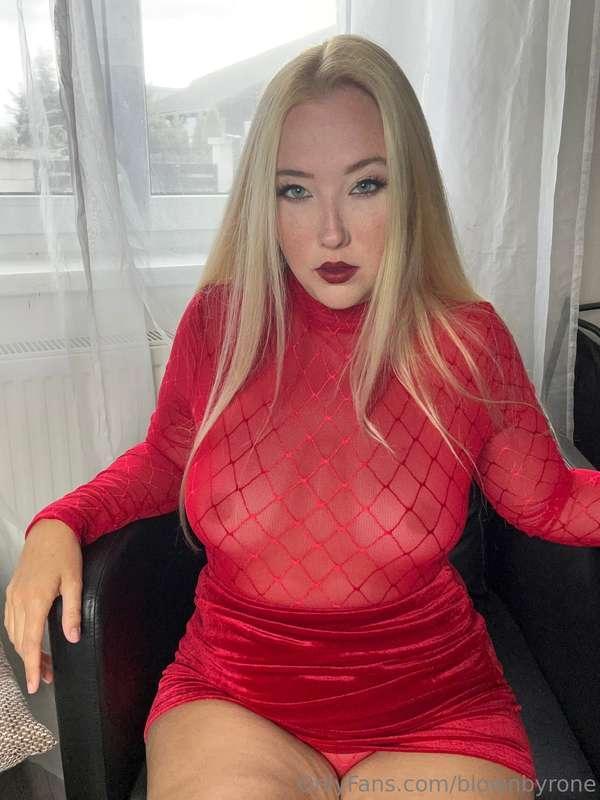 Tell me daddy what do you have in mind ❤️🖤