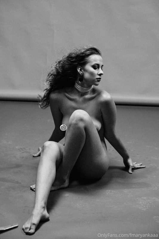 would you like a slave like me ? I would walk on all fours a..