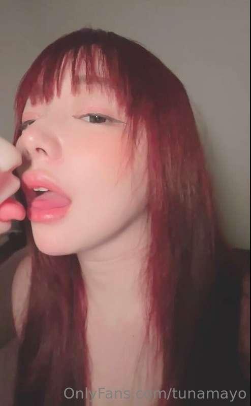 Kiss and suck! 
2 clips coming soon!