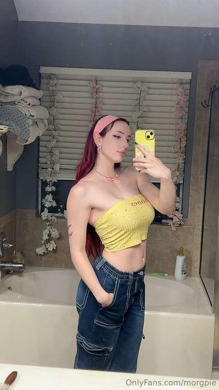 do i look cute in yellow?