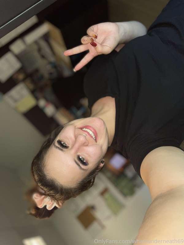 Dont let this smile fool you! 
Im back at werkkk😛