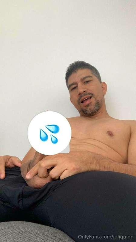 Hello love, I am Colombian, I love sports. I hope you like e..