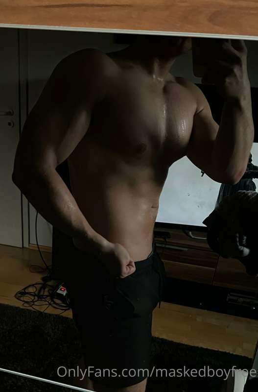 Do you follow me on my real account already? 
@maskedboyvip ..