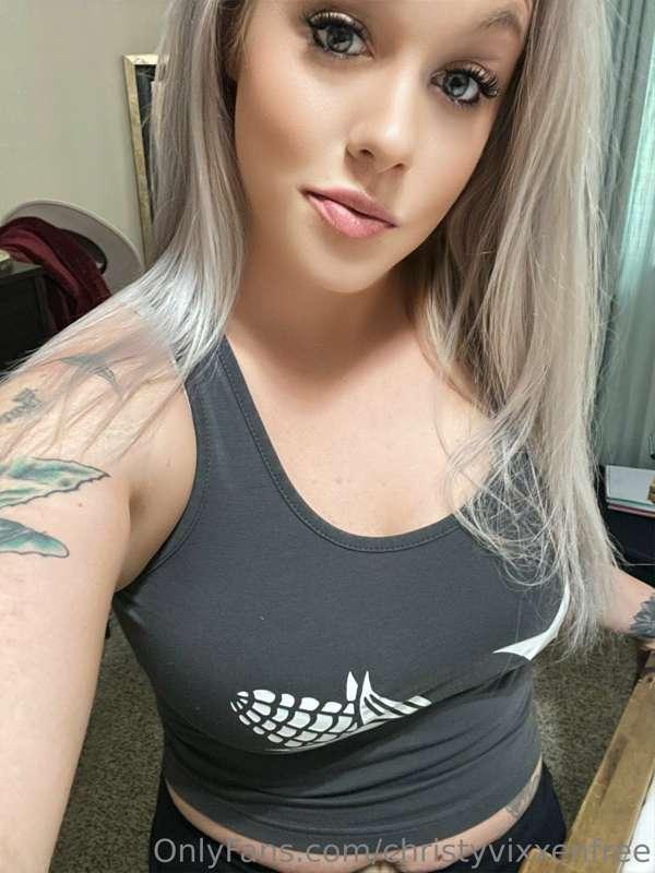 Happy Friday Babe!!