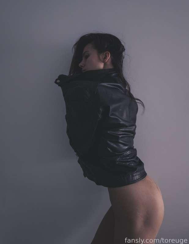 One of my favorite nude shoots 🤤

#fyp #cute #babyface #nude #naked #butt #booty #ass #fit #slim #slimthick #cutie #teen #fitbody