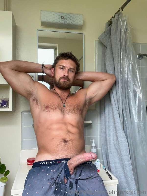 Happy humpday, need someone to hump though!