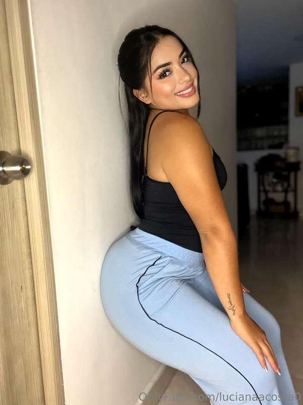Who wants a private message from me tonight? 😉