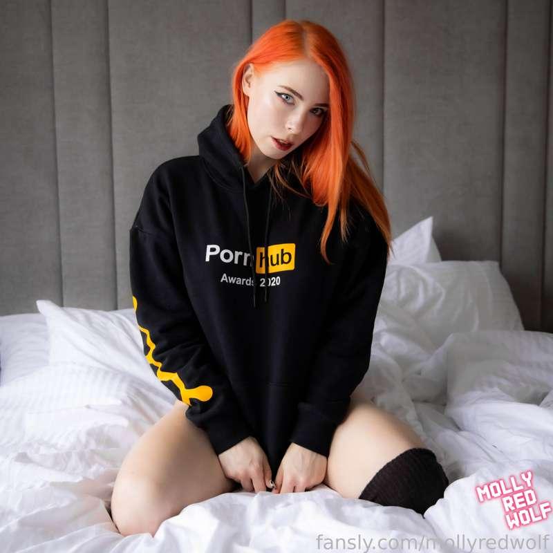 mollyredwolf image #10