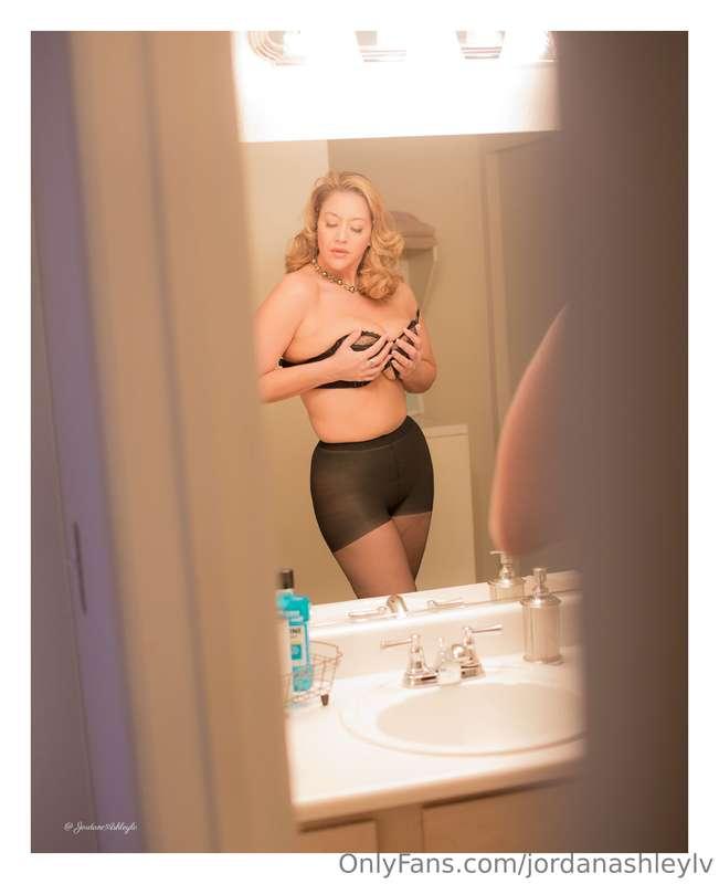 Thursday Throwback  It seams my pantyhose have a mind of the..