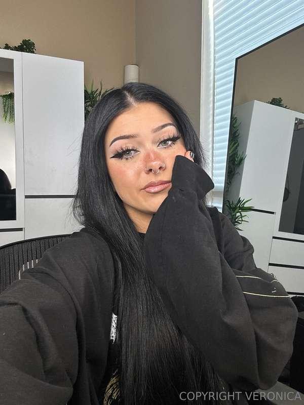 incase you missed my face this morning.. here you gooo🖤