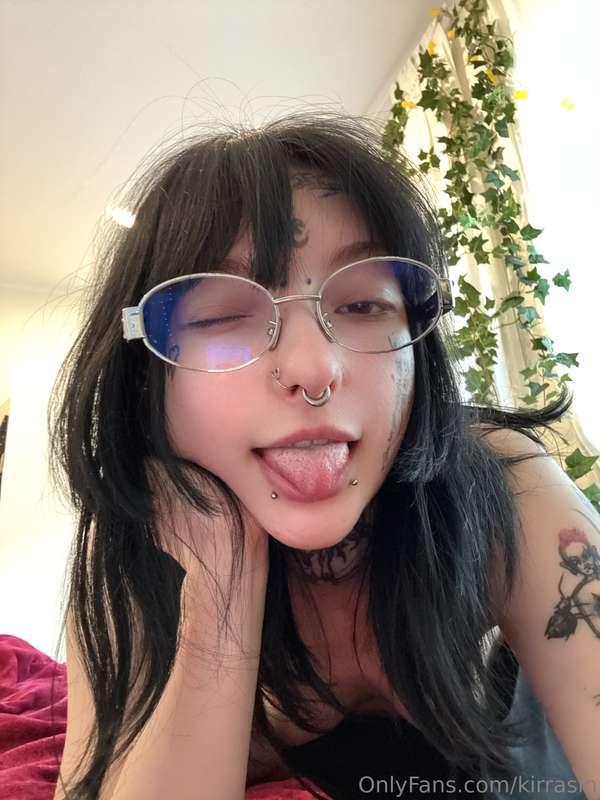 Sticking my tongue out just 4 fun 😜 don’t get too many ideas..