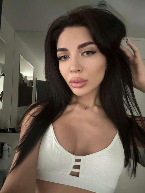 ## **Feeling good today, love?🥰**