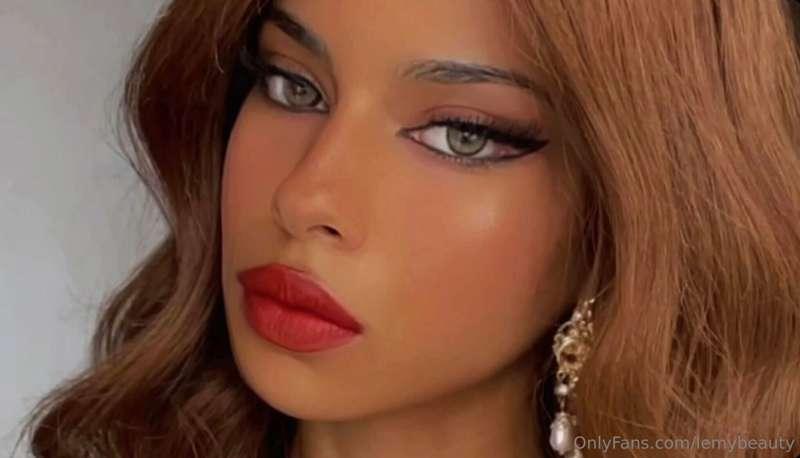 💋
