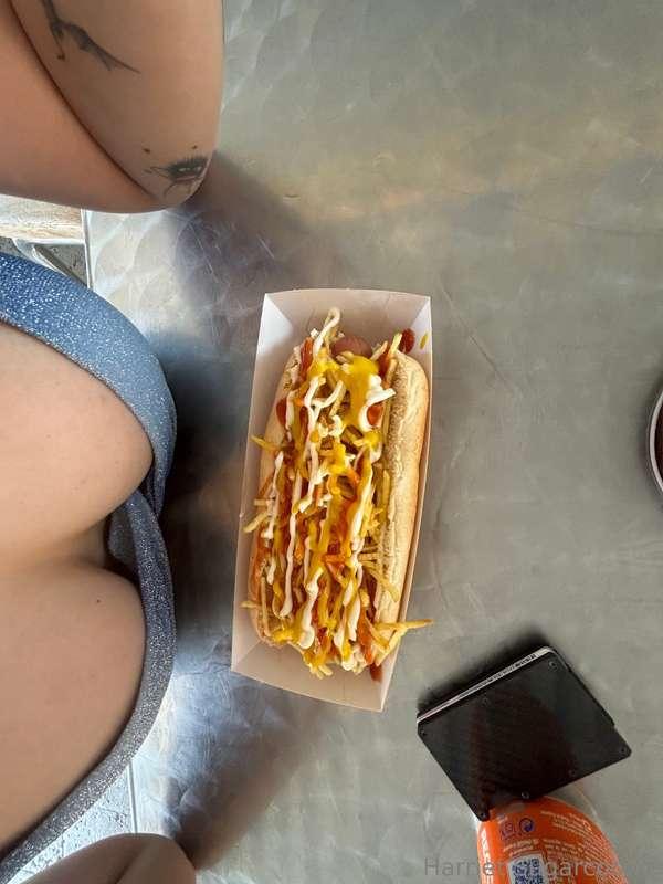 I really enjoy a simple hotdog 🌭
