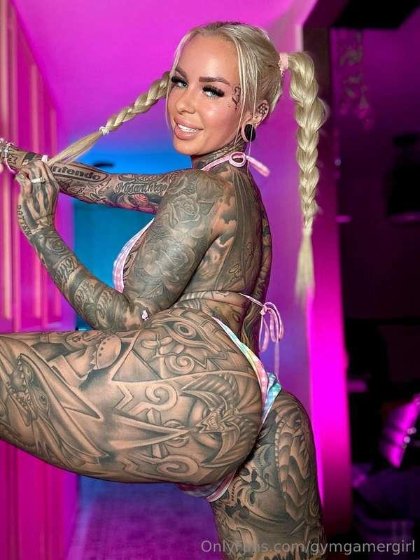 I hope you never get tired of my cheeks 🍑