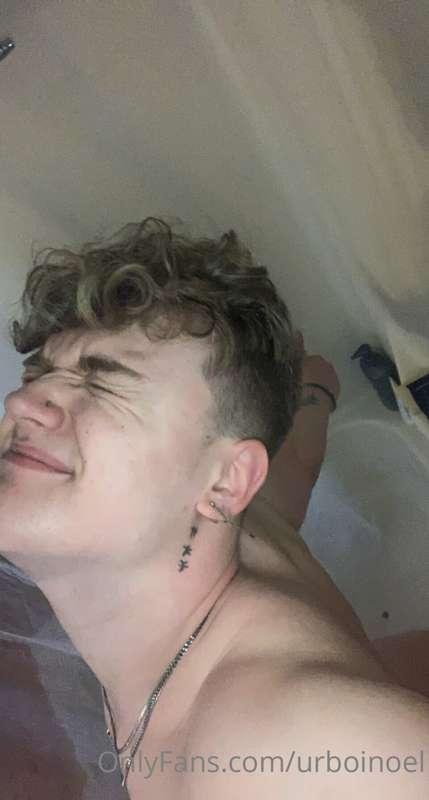 Just a little stretch in the shower :))c Who wants to join?
