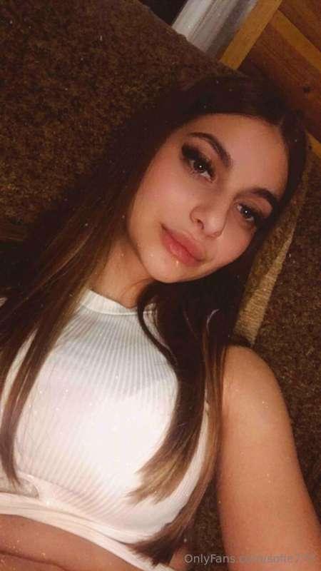 New day, new opportunities! 🌅✨ I welcome a bright moment and..