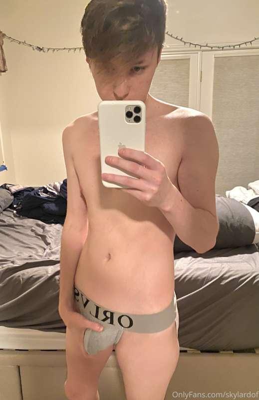 skylarthetwink image #1