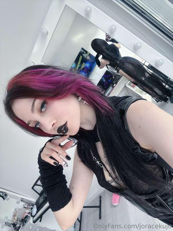 Buenas mimis🖤