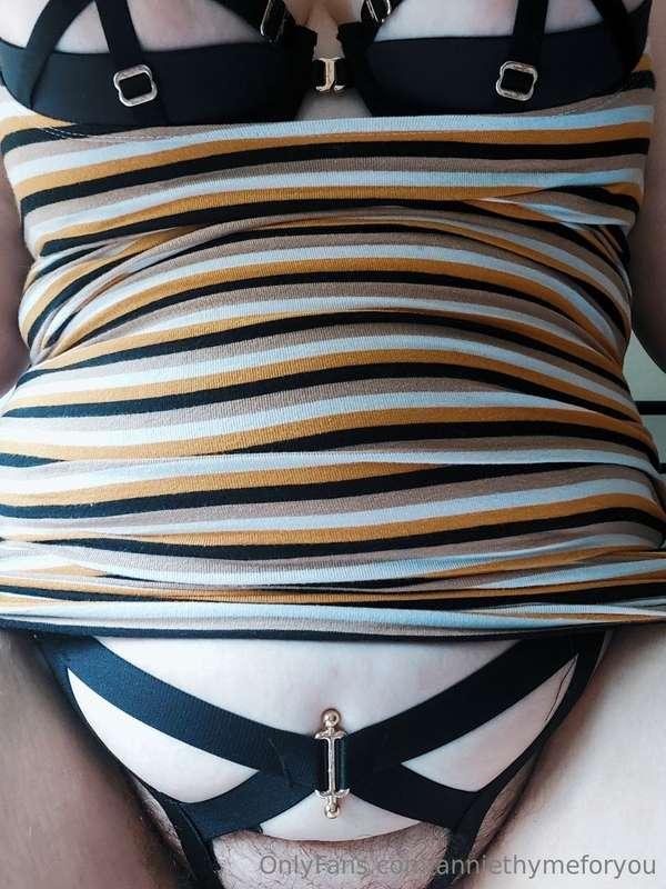 Is my belly button cute? 