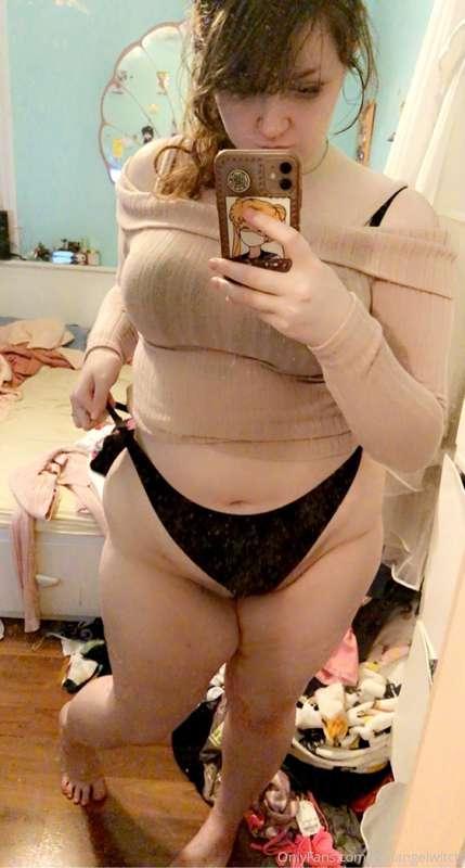 Wow bro ur step sis is THICK