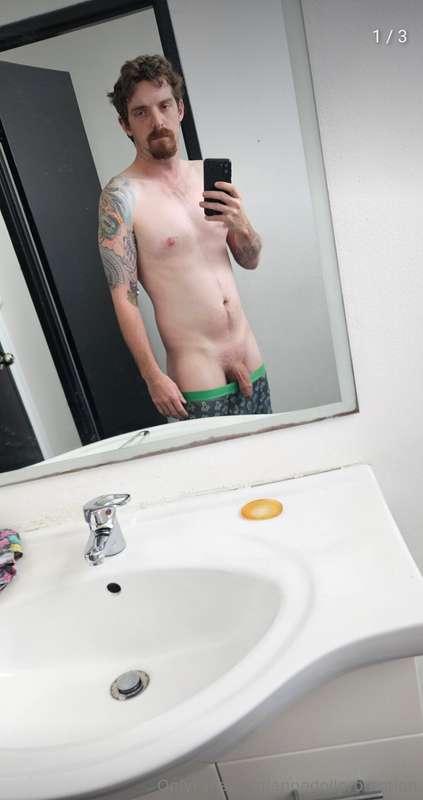 @biguynearyouBi male 1 half of a bi mf couple, willing to do..