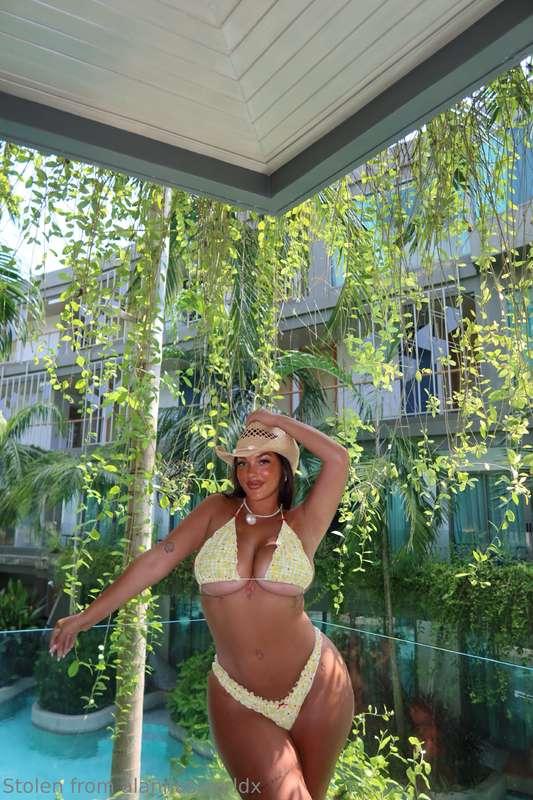 coffee or tea? wrong answers only 😈