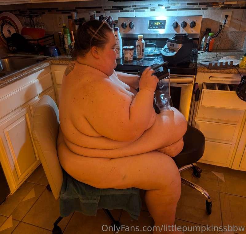 Making shakes! 🐷🔥