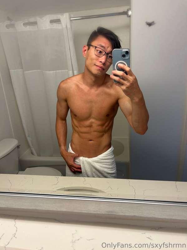 I always get so horny out of the shower 🚿 perfect time to ta..