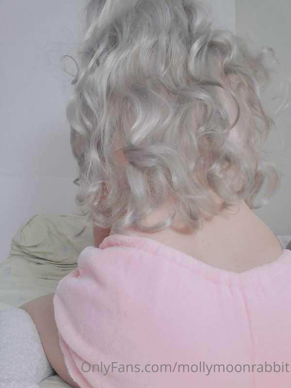 mollymoonrabbit image #0