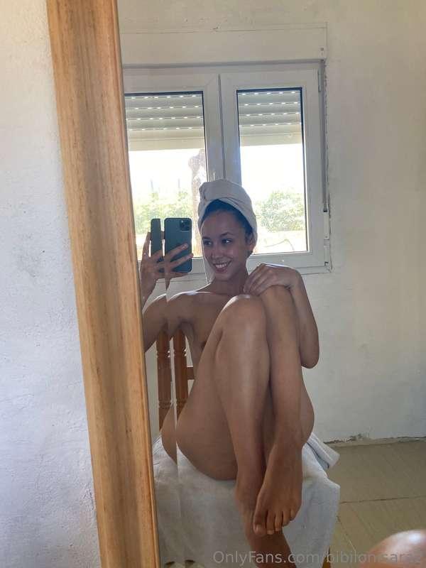 Hola recien duchada👅Hello freshly showered👅Ciao appena fatto..