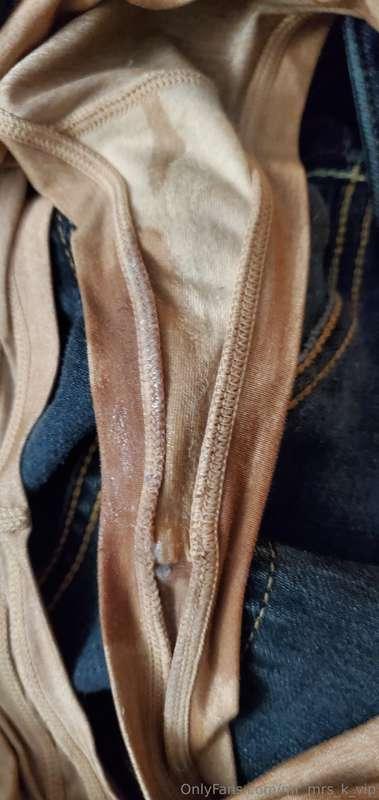 Mr had no choice but to give me a nice creampie. I hopped ou..