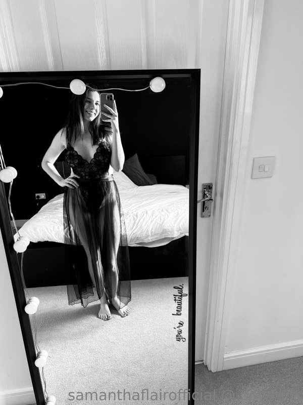 samanthaflairofficial image #5