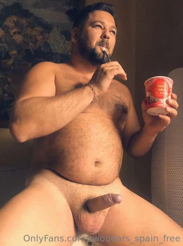 Quieres helado???🍦🍦🍦🍦

onlyfans.com/twobear_spain
@twobear_s..