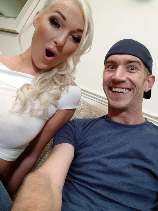 whats she seen?