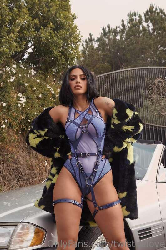 OH BABY! I’m obsessed ❤️ Make sure you follow my Brazilian b..