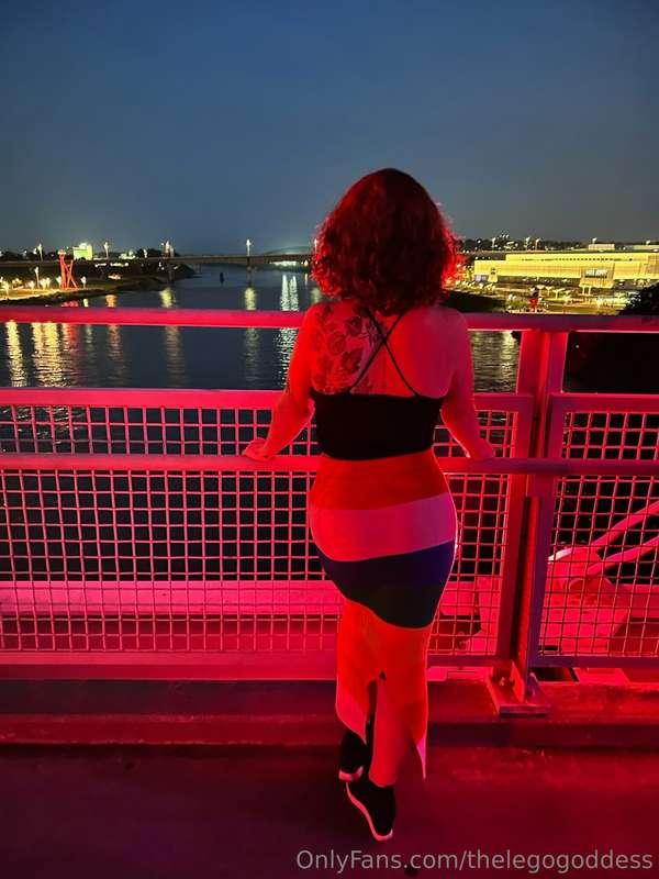 The only view better is whats in your dms 😜
