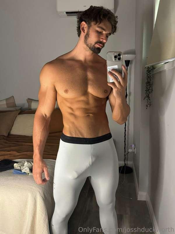 What happens when I get horny in tights 🤣🤷🏻‍♂️🍆