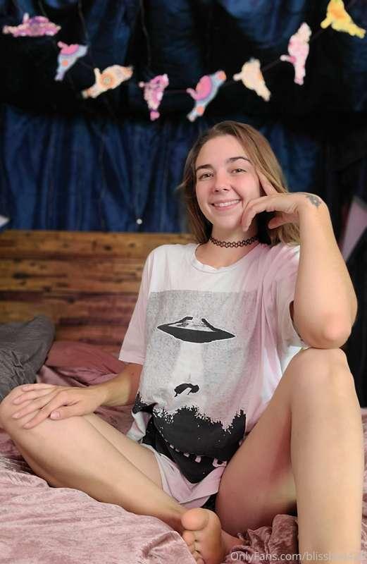 Happy Monday! 👽💚