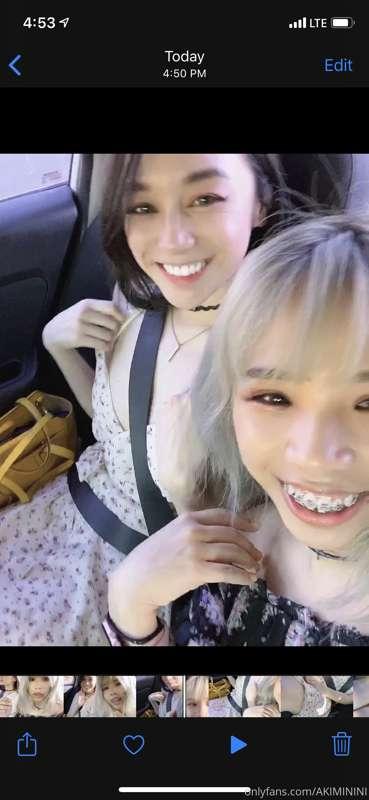 Watch us flash in the backseat in our Uber ride 😳😳