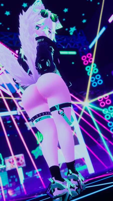 Exhibitionism? anyone?