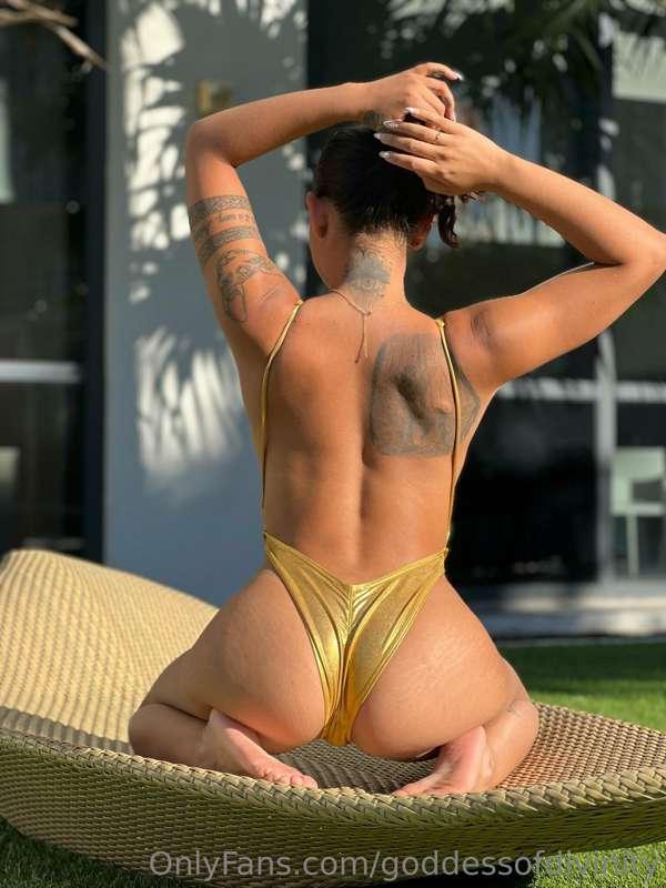 How’s my golden peach 🍑 😍?