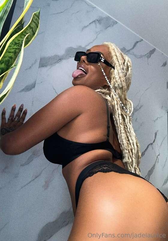 👅