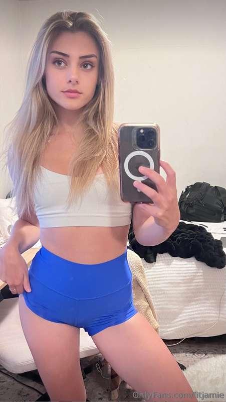 3 FULL VIDEOS🥹 Is this too naughty? Taking deeeep penetratio..