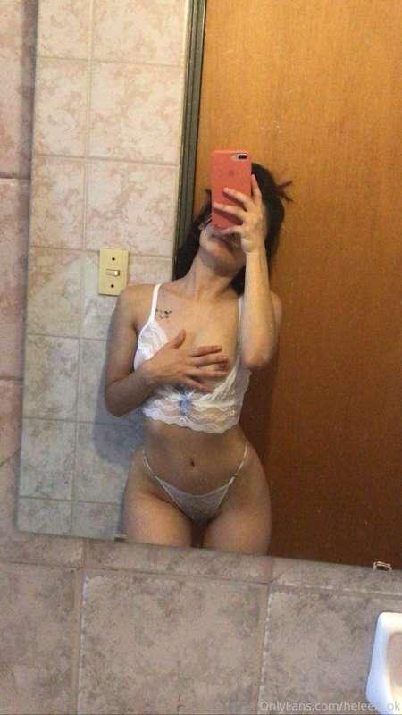 está noche hay cositas nuevas 😍, como por ejemplo mis pierci..