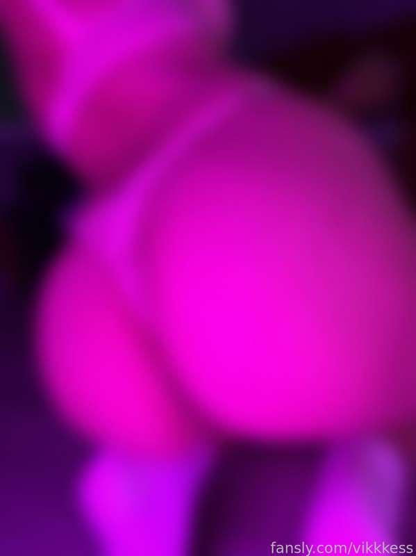 vikkkess image #7