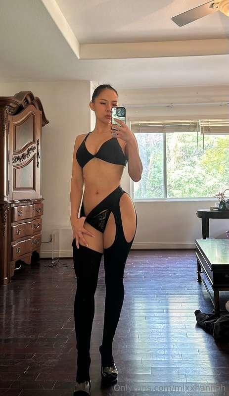 🥸