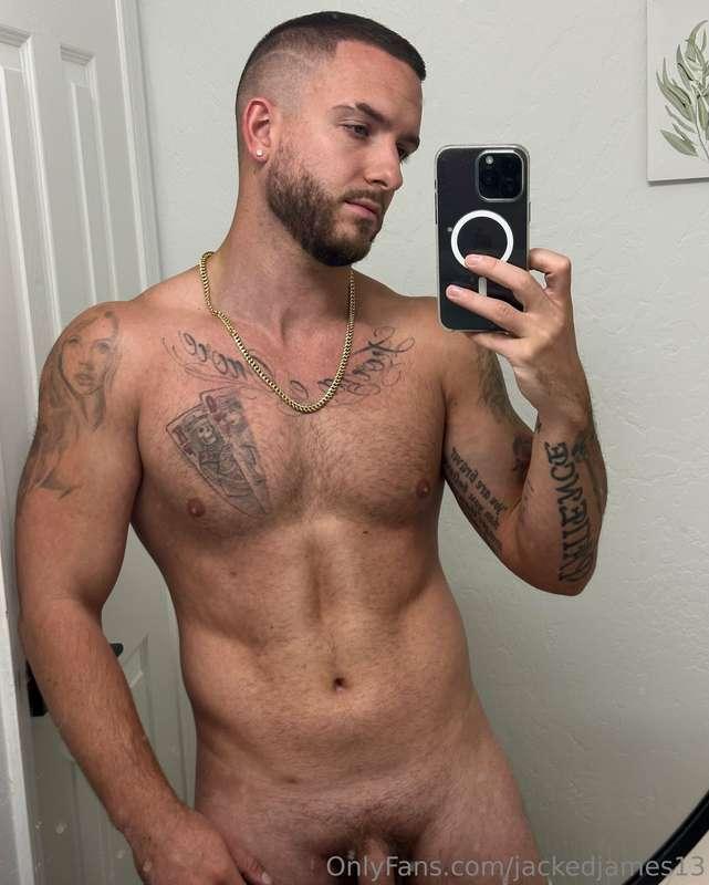 Happy Sunday😘 DM me for PRIVATE one on one cum shows😏 Stroke..